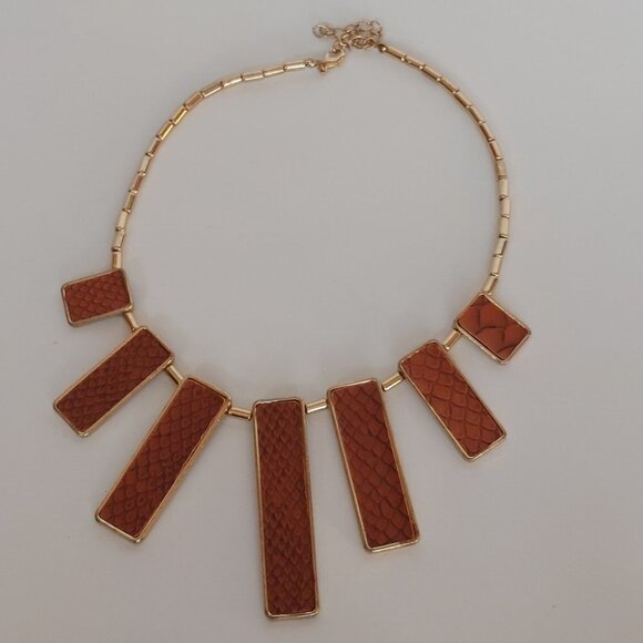 PRETTY Statement Necklace Leather Stripe Gold Tone Choker Necklace - Picture 1 of 3